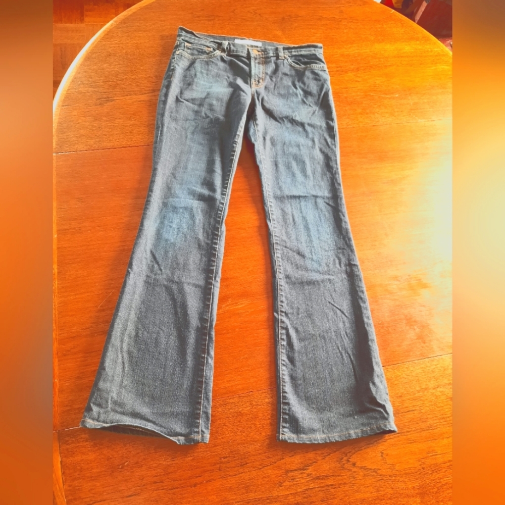 J Brand Jeans 28 straight leg slight bell